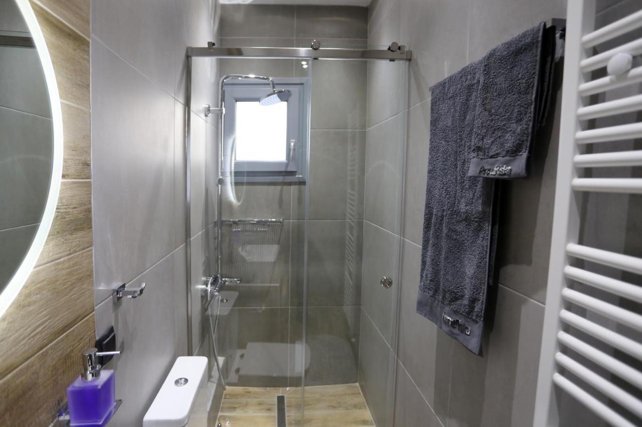 La Larissa Luxury Apartments Koronis Exterior photo
