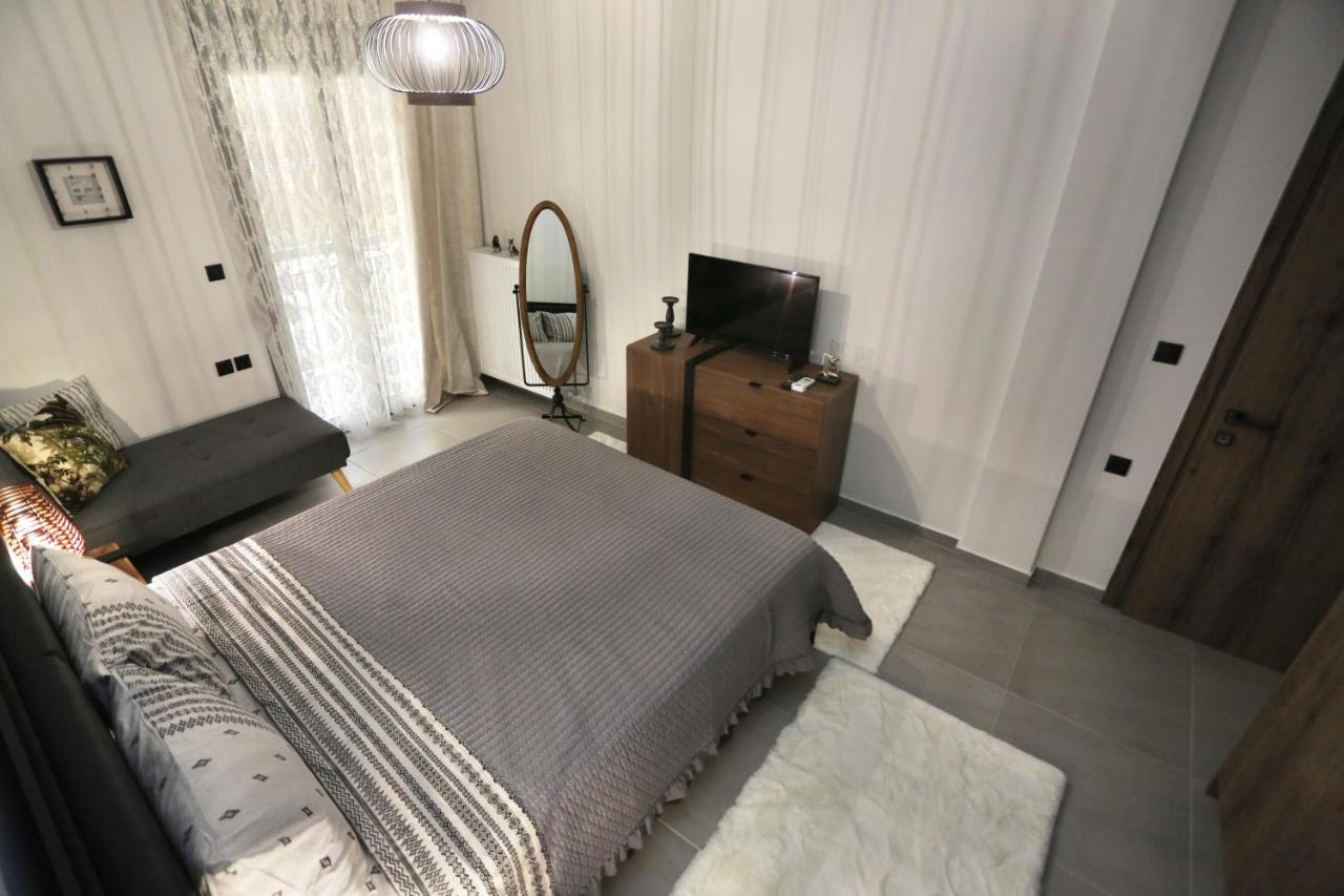 La Larissa Luxury Apartments Koronis Exterior photo